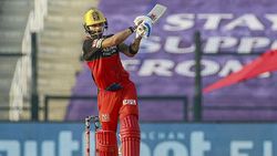 IPL 2020: ആര്‍സിബി തോല്‍ക്കാന്‍ കാരണമുണ്ട്.... ആ ക്യാച്ച് വിട്ടത് ടീമിനെ വീഴ്ത്തിയെന്ന് കോലി!!