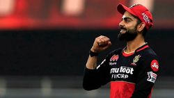 IPL 2020: എല്ലാ പന്തും സിക്‌സര്‍ അടിക്കേണ്ട, ഫോം കണ്ടെത്താന്‍ ചെയ്തത് അത് മാത്രമെന്ന് കോലി!!