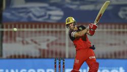 IPL 2020: നാലാം നമ്പറില്‍ ഇറങ്ങണമെന്ന് കരുതി, അക്കാര്യങ്ങള്‍ തടസ്സപ്പെടുത്തിയെന്ന് ഡിവില്യേഴ്‌സ്!!