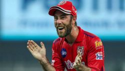 IPL 2020: അവര്‍ മാക്‌സ്‌വെല്ലിന്റെ കാര്യത്തില്‍ സംതൃപ്തരല്ല, ആ താരം പകരം എത്തണമെന്ന് ഓജ!!