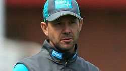 IPL 2020: ഡല്‍ഹി ബാറ്റിങ് ഓഡറില്‍ മാറ്റം വരുത്തിയതെന്തിന്? വ്യക്തമാക്കി പോണ്ടിങ്‌