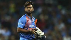 ഓസീസ് പര്യടനം: പന്തിന് ഓവര്‍ വെയിറ്റ്, കളിക്കില്ല, അഡ്‌ലെയിഡ് ടെസ്റ്റില്‍ ഇഷാന്ത് തിരിച്ചെത്തും!!