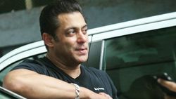 സല്‍മാന്‍ ഖാനും ഇനി ക്രിക്കറ്റ് ടീമിന്റെ ഉടമ; വാങ്ങിയത് ലങ്കാ പ്രീമിയര്‍ ലീഗ് ഫ്രാഞ്ചൈസിയെ