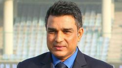 എന്തിനാണ് അവനെ ടെസ്റ്റ് ടീമില്‍ എടുത്തത്, രഞ്ജി കളിക്കാരെ നിരാശപ്പെടുത്താനാണോയെന്ന് മഞ്ജരേക്കര്‍!!