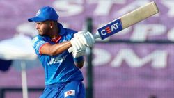 IPL 2020: ശ്രേയസ് കാണിച്ചത് അബദ്ധം, അതും തുടരെ രണ്ടു തവണ! ക്യാപ്റ്റന്‍സിക്കെതിരേ ചോപ്ര