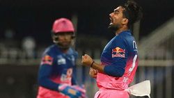 IPL 2020: ഷാര്‍ജയുടെ സുല്‍ത്താനായി തെവാത്തിയ! കളിച്ച മൂന്നിലും മിന്നുന്ന പ്രകടനം