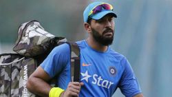 IPL 2020: പഞ്ചാബ് ഫൈനല്‍ ഇവര്‍ക്കൊപ്പം കളിക്കുമെന്ന് യുവരാജ്, ഇന്ത്യയിലേക്ക് മടങ്ങണോയെന്ന് ചാഹല്‍!!