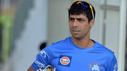 കോലിയും രോഹിത്തും തമ്മില്‍ എന്താണ് പ്രശ്‌നം, ഒന്നുമറിയില്ലെന്ന് പറയുന്നു, ചോദ്യങ്ങളുമായി നെഹ്‌റ!!