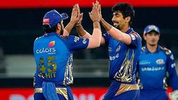 IPL 2020: ബൂം ബൂം ബുംറ- ഇനി ഭുവിക്കു സിംഹാസനമൊഴിയാം! വിക്കറ്റ് കൊയ്ത്തില്‍ റെക്കോര്‍ഡ്