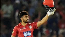 IPL: ടീമുകളെ മാറ്റി മറിക്കാന്‍ പോകുന്ന അഞ്ച് കൈമാറ്റങ്ങള്‍, മെഗാ ലേലം കടുക്കും