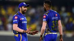 IPL 2020: ഹര്‍ദിക് പാണ്ഡ്യ പ്ലേ ഓഫിന് തയ്യാറാണെന്ന് എനിക്കുറപ്പുണ്ട്; രോഹിത് ശര്‍മ