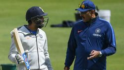 IPL 2020: രോഹിത്തിന്റെ 'പരിക്ക്'- ശാസ്ത്രിക്ക് എല്ലാമറിയാം, ചോദ്യം ചെയ്ത് സെവാഗ്