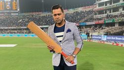 IND vs AUS Test: 'സാഹ മോശം ബാറ്റ്‌സ്മാന്‍, റിഷഭ് മോശം കീപ്പര്‍'; ഇത് തെറ്റായ പ്രചരണം- ആകാശ് ചോപ്ര