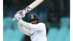 എറിഞ്ഞിടാന്‍ മാത്രമല്ല അടിച്ചൊതുക്കാനുമറിയാം- ബുംറ ആളാകെ മാറി, കന്നി ഫിഫ്റ്റി!