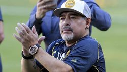 2020 ഫുട്‌ബോള്‍ പ്രേമികളെ കണ്ണീരണിയിച്ച വര്‍ഷം; വിടപറഞ്ഞത് അഞ്ച് ഇതിഹാസങ്ങള്‍