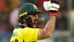 IPL 2021: ഉറപ്പിച്ചോ, അടുത്ത ഐപിഎല്ലിലും മാക്‌സ്വെല്ലിന് കോടികള്‍ ലഭിക്കും!- വോന്‍