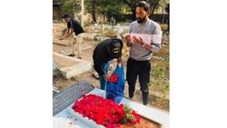 അച്ഛന്റെ ആഗ്രഹം നിറവേറ്റി, ഇന്ത്യയിലെത്തിയ ശേഷം സിറാജ് ആദ്യം 'കാണാനെത്തിയതും' അച്ഛനെ