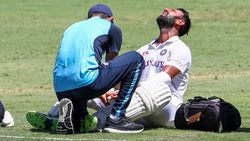 ബാറ്റിങിനിടെ ബോള്‍ ദേഹത്ത് കൊള്ളിച്ചത് മനപ്പൂര്‍വം! കാരണം വെളിപ്പെടുത്തി പുജാര