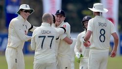 മുന്നില്‍ നിന്ന് നയിച്ച് റൂട്ട്,ബൗളിങ്ങില്‍ തിളങ്ങി ബെസ്സ്; ശ്രീലങ്കയ്‌ക്കെതിരേ ഇംഗ്ലണ്ടിന് തകര്‍പ്പന്‍ ജയം