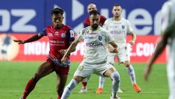 ISL 2020-21: കേരള ബ്ലാസ്റ്റേഴ്‌സിന് തകര്‍പ്പന്‍ ജയം; ജംഷഡ്പൂരിനെ 3-2 -ന് കീഴടക്കി