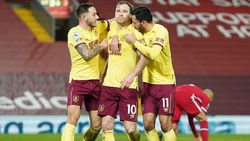 ബേണ്‍ലിയോട് തോറ്റ് ലിവര്‍പൂള്‍, അത്‌ലറ്റികോ മാഡ്രിഡിന് ജയം; കോപ്പാ ഡെല്‍ റേയില്‍ ബാഴ്‌സ മുന്നോട്ട്