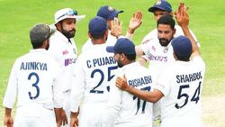 IND vs AUD: ഗില്ലും സുന്ദറും നട്ടുവുമല്ല, ടെസ്റ്റില്‍ ഇന്ത്യയുടെ ഹീറോ സിറാജ്! ഒന്നൊന്നര അരങ്ങേറ്റം