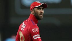 IPL 2021: മാക്‌സ്‌വെല്‍ കടലാസ് പുലി, തിളങ്ങിയത് രണ്ട് സീസണ്‍ മാത്രം, കണക്കുകളിതാ