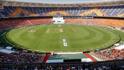 IND vs ENG: 'ഈ പിച്ച് ടെസ്റ്റിന് അനുയോജ്യമാണോയെന്ന് സംശയം', വിമര്‍ശനവുമായി യുവരാജ്