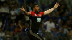 IPL 2021: ഉമേഷിന് വെറും ഒരു കോടി? അമ്പരപ്പുണ്ടായെന്നു നെഹ്‌റയും ഗംഭീറും