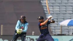 IND vs ENG: നാട്ടില്‍ റണ്‍മെഷീന്‍- കോലിക്കു വീണ്ടുമൊരു റെക്കോര്‍ഡ്, പോണ്ടിങിനെ കടത്തിവെട്ടി!