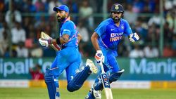 IND vs ENG T20: ടീമിനെ വിജയിപ്പിക്കാന്‍ മിടുക്കന്‍ രോഹിത്, കോലിയേക്കാള്‍ കേമന്‍, കണക്കുകള്‍ ഇതാ