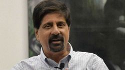 IPL 2021: ഐപിഎല്ലിലെ എക്കാലത്തെയും മൂല്യമേറിയ താരം ആ എസ്ആര്‍ച്ച് ബൗളറെന്ന് ശ്രീകാന്ത്