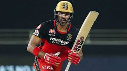 IPL 2021: നിയമം എല്ലാവര്‍ക്കും ബാധകം, ദേവ്ദത്ത് എങ്ങനെ ടീമിലെത്തി? ഫ്രാഞ്ചൈസികള്‍ക്കു അതൃപ്തി