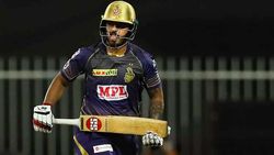 IPL 2021: ബൗണ്ടറിയോടെ തുടങ്ങി, സിക്‌സറടിച്ച് ഫിഫ്റ്റി- റോക്കിങ് റാണ! റെക്കോര്‍ഡ്