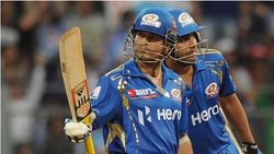 IPL: 'വല്യേട്ടന്മാരിലെ കൊമ്പന്മാര്‍', സെഞ്ച്വറി നേടിയ പ്രായം കൂടിയ താരമാര്? പട്ടിക ഇതാ