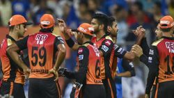 IPL 2021: എസ്ആര്‍എച്ചിന് വിജയവഴിയിലെത്താന്‍ വേണം ഈ 3 മാറ്റം, ക്ലിക്കായാല്‍ പിടിച്ചാല്‍ കിട്ടില്ല