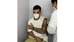 കഴിയുന്നത്രയും വേഗം നിങ്ങളുമെടുക്കൂയെന്നു കോലി, ആദ്യ ഡോസ് വാക്‌സിനെടുത്തു- ഒപ്പം ചേര്‍ന്ന് ഇഷാന്തും