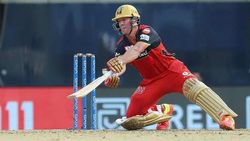 IPL 2021: സീസണില്‍ 'ഹാഫ്‌ടൈം', വമ്പന്‍ റെക്കോര്‍ഡുകള്‍ ഇനിയും പിറക്കാം- ഏതൊക്കെയെന്നറിയാം