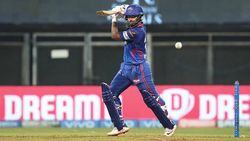 IPL 2021: ക്യാപ്റ്റാവാന്‍ റിഷഭ് തയ്യാറെടുത്തിരുന്നില്ല, എന്നിട്ടും ഡല്‍ഹിയെ തലപ്പത്തെത്തിച്ചു- പ്രവീണ്‍ ആംറെ