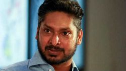 IPL 2021: പാതിവഴിയില്‍ തൊപ്പി തെറിച്ചു, ക്യാപ്റ്റന്‍മാരില്‍ ഇനി വാര്‍ണറും- തുടക്കമിട്ടത് സങ്കക്കാര