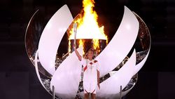 ടോക്കിയോയിൽ ആവേശ ജ്വാല തെളിഞ്ഞു; നവോമി ഒസാക്കയെ കാത്തിരുന്നത് ചരിത്ര നിയോഗം