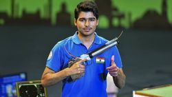 Olympics 2021: ഷൂട്ടിങില്‍ ഇന്ത്യക്കേറ്റ തിരിച്ചടി, വിദഗ്ദരുടെ പ്രതികരണം ഇങ്ങനെ