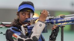 ഷൂട്ടിങ് റേഞ്ചിൽ ഇന്ത്യക്ക് വീണ്ടും ഉന്നം പിഴച്ചു; 10 മീറ്റർ റൈഫിൾ മിക്സ്ഡ് ഇനത്തിലും തോൽവി
