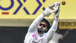 പഹയാ, ഇജ്ജ് സ്‌പൈഡര്‍മാന്‍ തന്നെ! വിക്കറ്റിന് പിന്നില്‍ പന്തിന്റെ തകര്‍പ്പന്‍ ക്യാച്ച്, വീഡിയോ