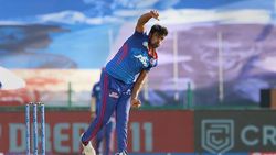 IPL 2021: 'അശ്വിന്റെ കണക്കുകൂട്ടല്‍ പിഴച്ചു', അവസാന ഓവര്‍ ത്രില്ലറിനെക്കുറിച്ച് സുനില്‍ ഗവാസ്‌കര്‍