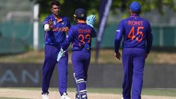 T20 World Cup: സന്നാഹം- തുടരെ രണ്ടു വിക്കറ്റ്, പാകിസ്താനെതിരേ ടീമില്‍ സ്ഥാനമുറപ്പിച്ച് അശ്വിന്‍