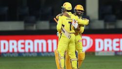 IPL 2021: 'അടുത്തത് ഞാന്‍ ഇറങ്ങാം', ധോണി ബാറ്റിങ് ചോദിച്ചുവാങ്ങി, വെളിപ്പെടുത്തി സിഎസ്‌കെ കോച്ച്