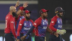 T20 World Cup 2021: സെമിയിലേക്കടുക്കാന്‍ ഇംഗ്ലണ്ട്, എതിരാളി ബംഗ്ലാദേശ്, സ്‌കോട്ട്‌ലന്‍ഡ്-നമീബിയക്കെതിരേ