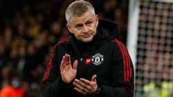 സോല്‍ഷേറിന് 'റെഡ് കാര്‍ഡ്', യുനൈറ്റഡ് പരിശീലക സ്ഥാനം തെറിച്ചു, പകരം സിദാനോ?