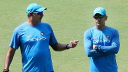 T20 World Cup 2021: 'ഭയന്നത് തന്നെ സംഭവിച്ചു', എംഎസ് ധോണി-രവി ശാസ്ത്രി ബന്ധത്തില്‍ വിള്ളല്‍?